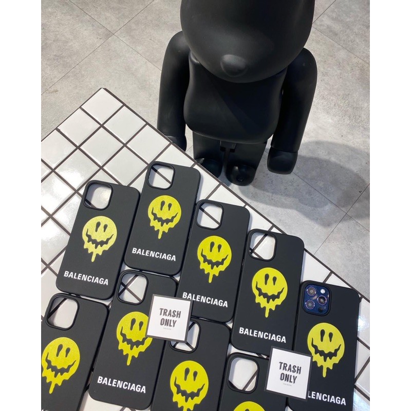Ốp Balenciaga Smiley Face