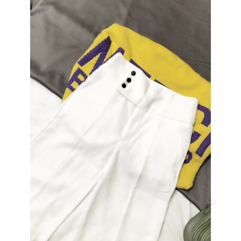 quần lưng cao đính ba hột nút | BigBuy360 - bigbuy360.vn