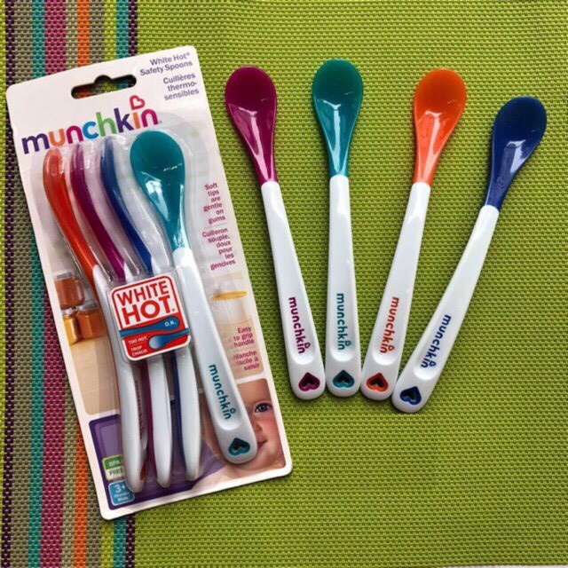 Thìa mềm báo nóng Munchkin hàng Mỹ cho bé ăn dặm