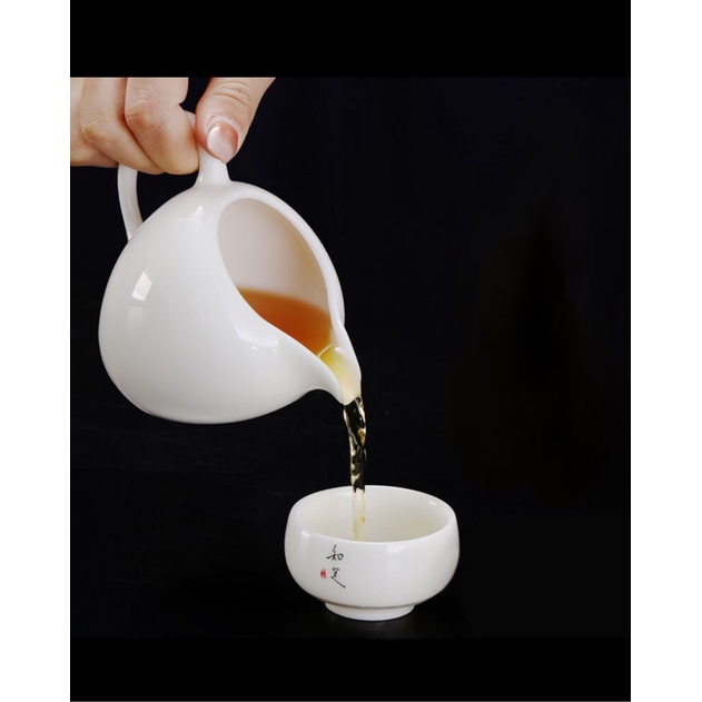 Ấm trà dáng Tây Thi, tống chuyên trà -Bạch Định