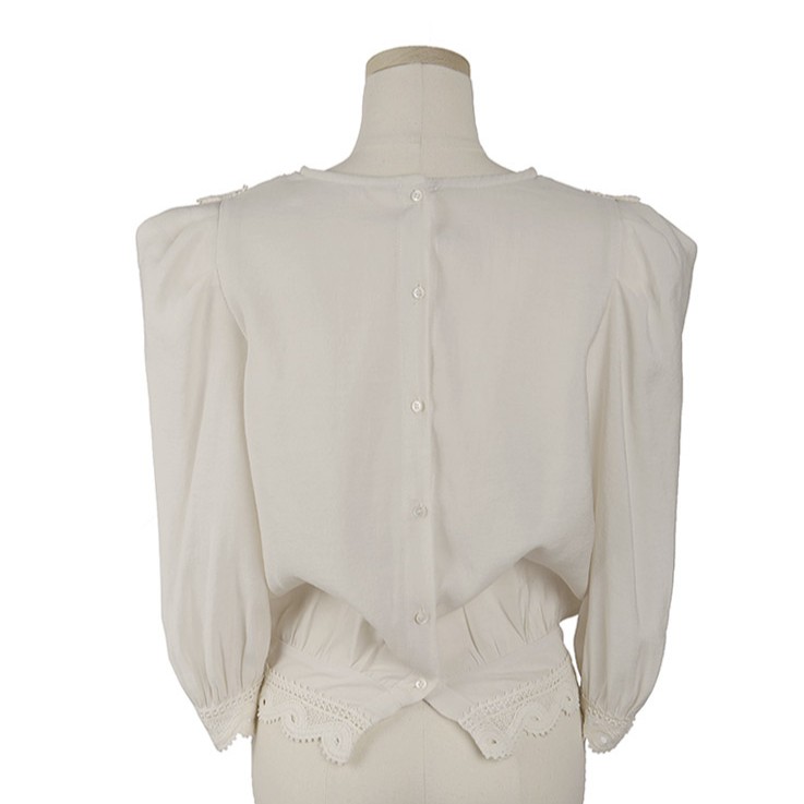 Áo Thun Tay Dài Cổ Tròn Phối Ren Hoa 33464