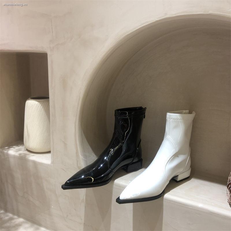 Giày bốt Martin cổ cao phong cách cá tính hợp thời trang cho nữ | BigBuy360 - bigbuy360.vn