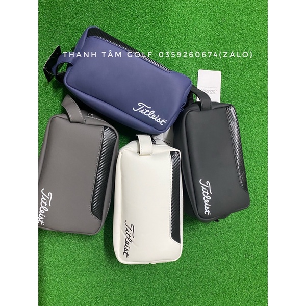 Túi cầm tay golf Titleist có khoá kéo đựng đồ cá nhân tiện lợi,golf bag