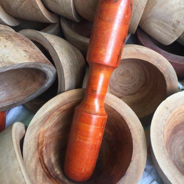 Chày gỗ nghiến