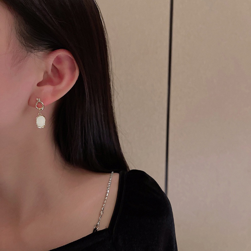 Bông Tai Dáng Dài Bằng Kim Loại Thời Trang Cho Nữ