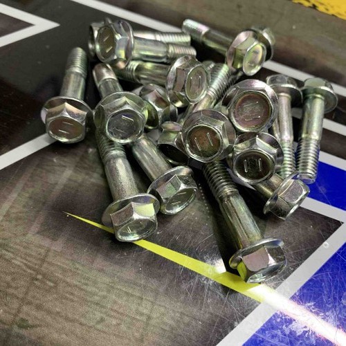 Ốc số 11 - Ốc bắt pas heo dầu phuộc trước sport - Giá 1 con - Xipo - Satria - RGV