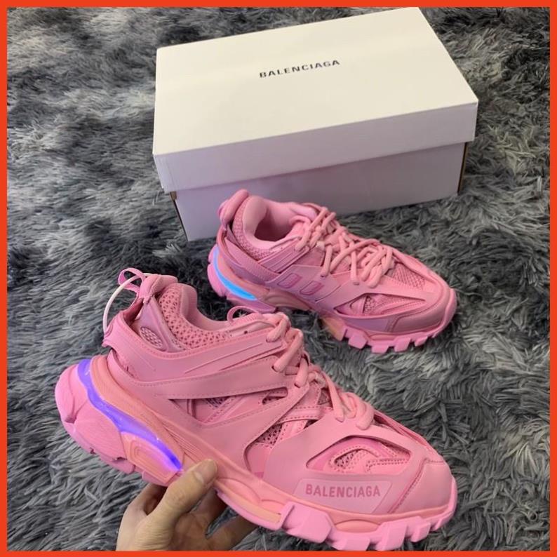 Giầy thể thao Balen Track LED pink