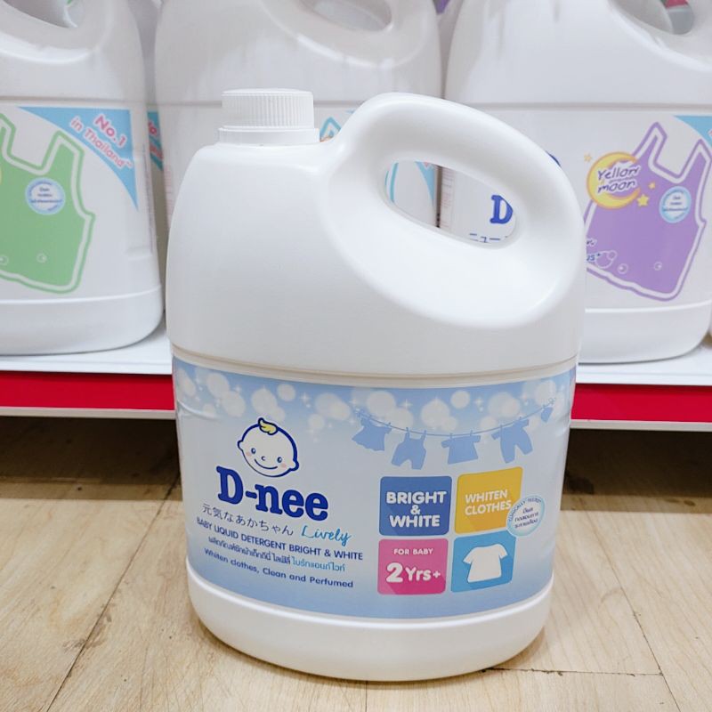 NƯỚC GIẶT XẢ QUẦN ÁO D-NEE 3 LÍT