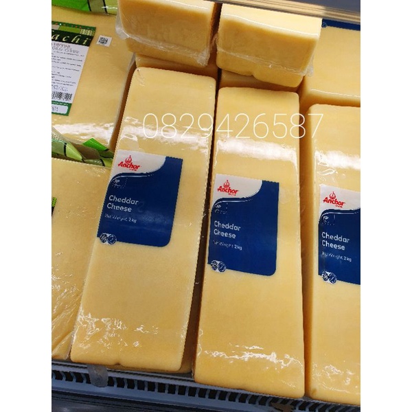 Phomai Cheddar Anchor khối 2kg