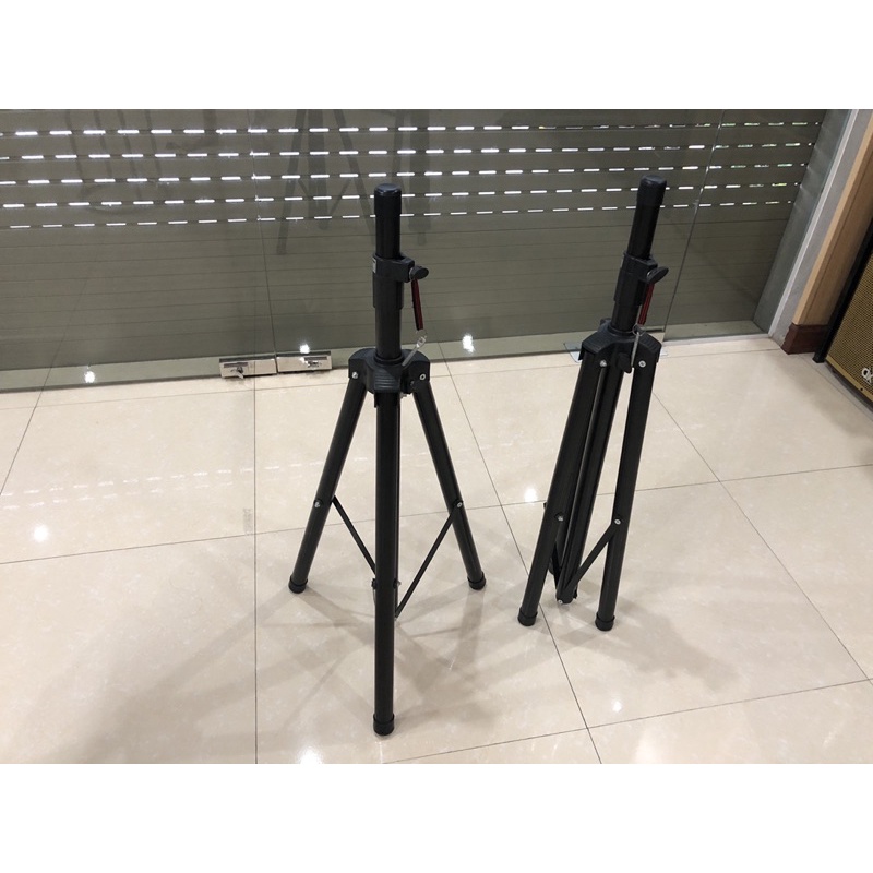 Giá Chân Loa Đứng Sắt Loại Tốt