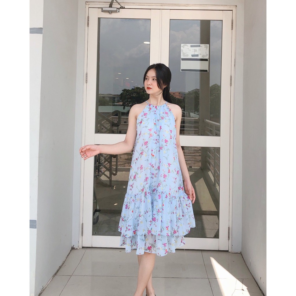 Váy đầm cổ yếm gợi cảm, tự tin khỏe dáng với chất liệu mềm mại