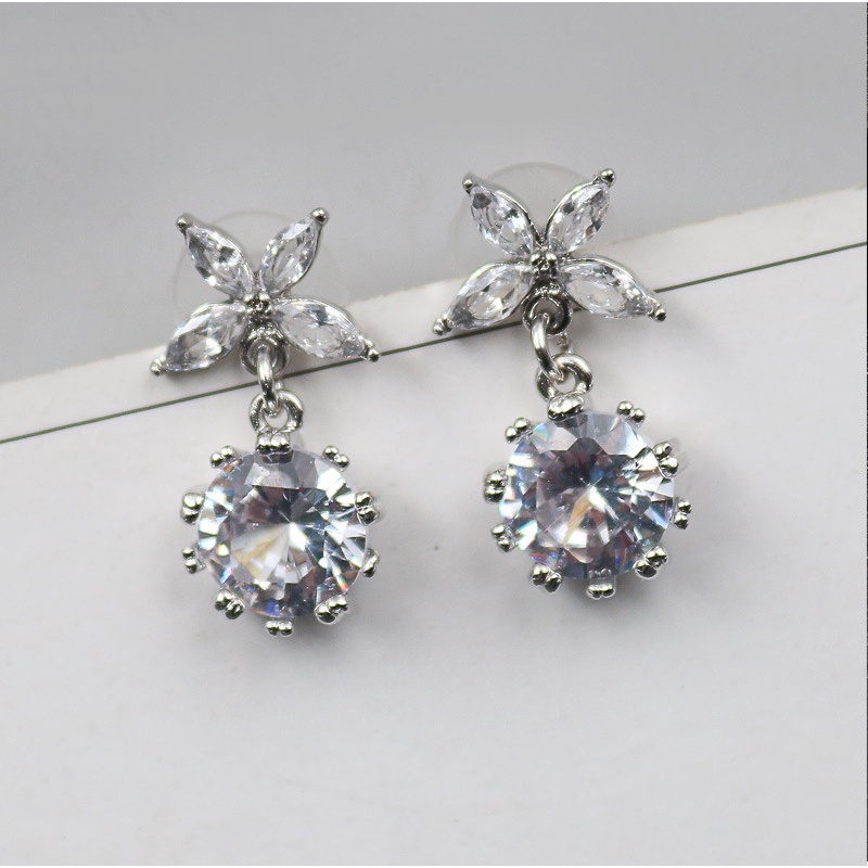 Đôi khuyên tai mạ bạc 925 đính đá thời trang sành điệu cho nữ