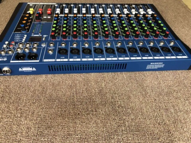 Bàn Mixer yamaha CT-12USB