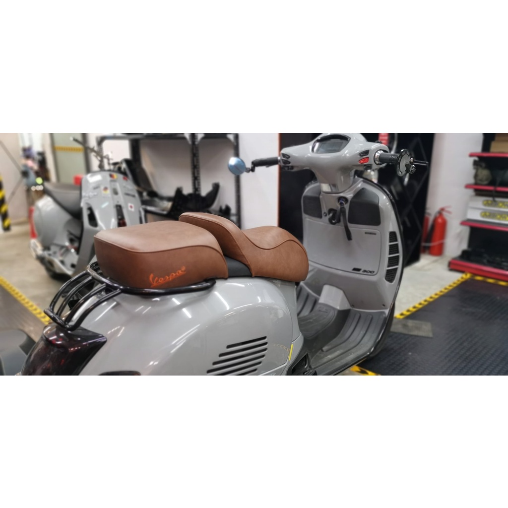 Yên xe vespa đôi cao da cao cấp cho xe Vespa Sprint, Vespa Primavera, Vesoa GTS Bảo Hành 12 Tháng
