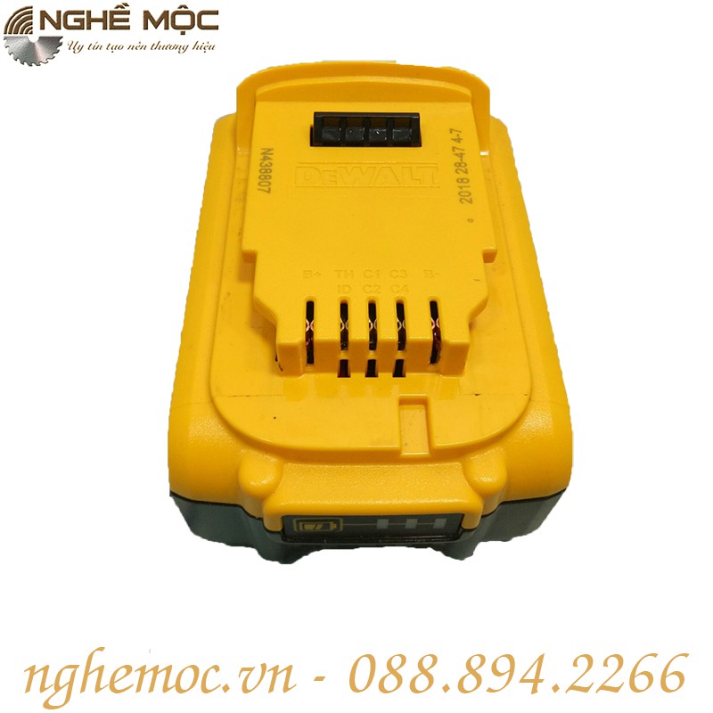 PIN DEWALT 18V 4.0Ah XR lion - Nghề Mộc