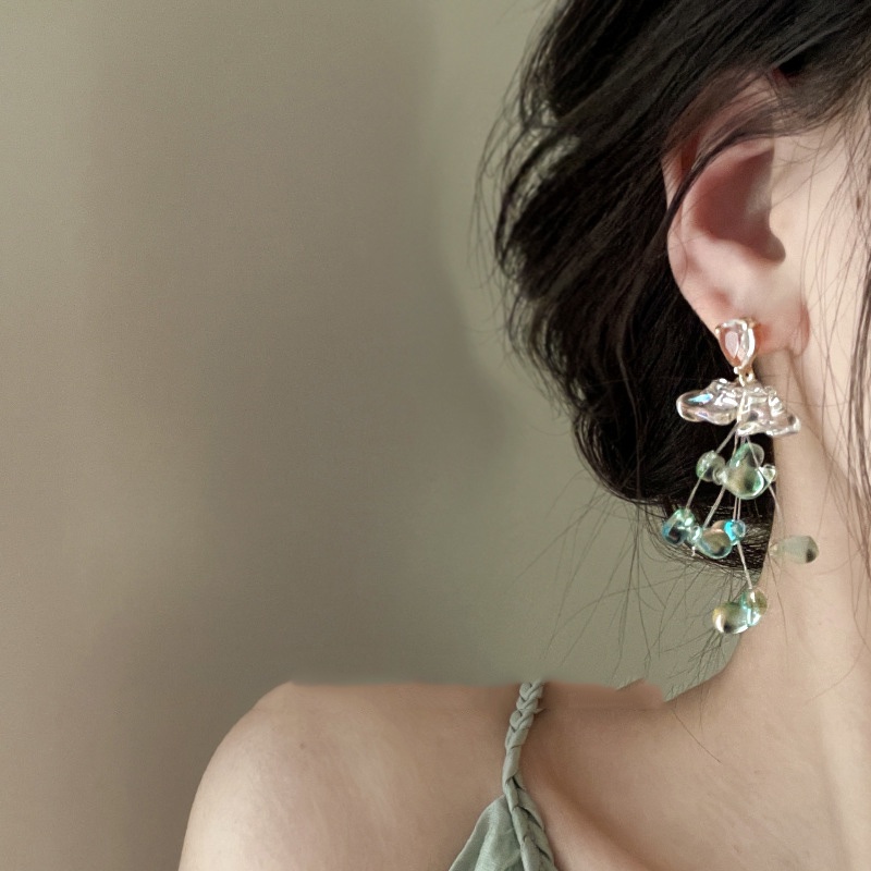 Đôi Bông Tai Hoa Tua Rua Đính Đá Thời Trang