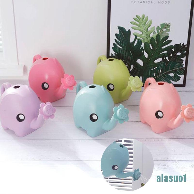 Bình Tưới Cây Ngoài Trời Hình Voi Dung Tích 1.5l