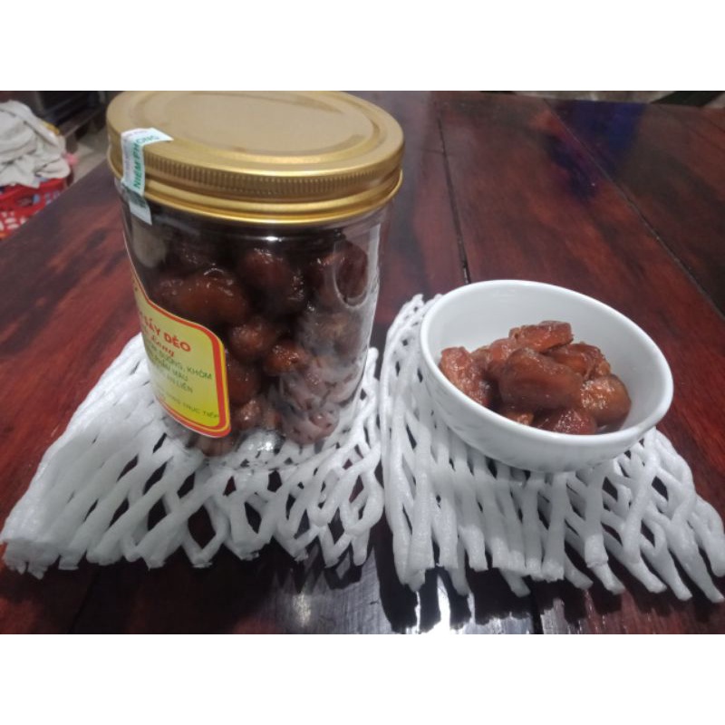 mứt chôm chôm sấy dẽo .có hạt.không chất bảo quản.hộp 350g