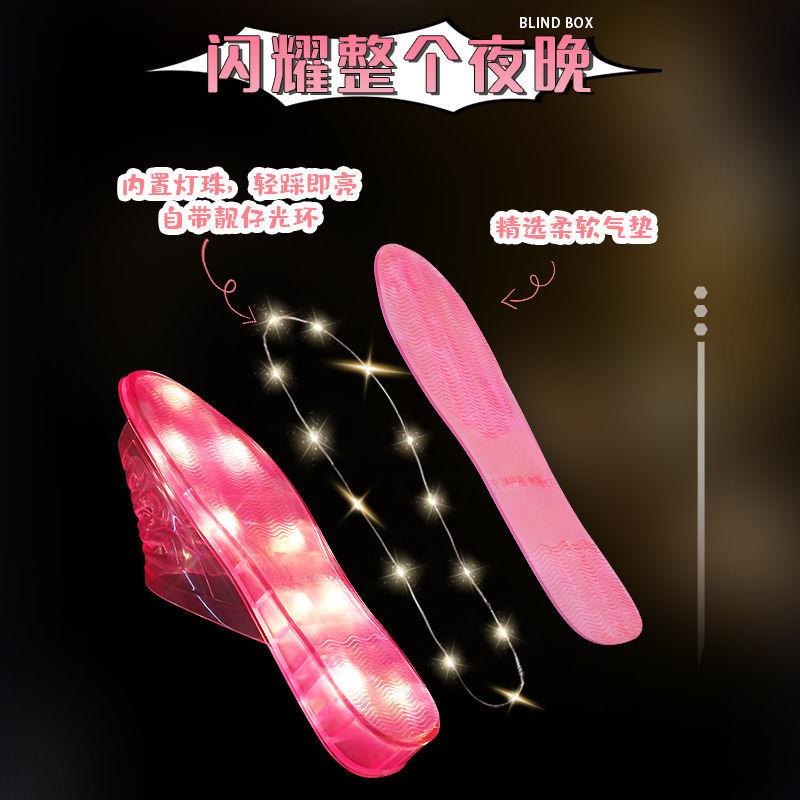 Dép Công Chúa Đính Pha Lê Có Đèn Phát Sáng Vui Nhộn Dành Cho Người Lớn Và Trẻ Em