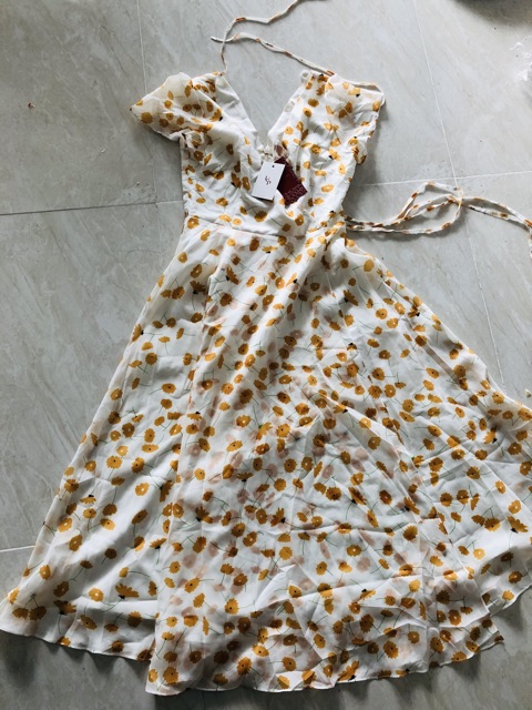 VÁY LÉP cô Hạnh size S  ạ đáng mua đáng mua đáng mua ạ nnnn
