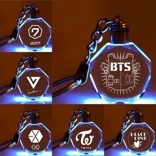 Móc Khóa Phát Sáng- Hồng Đen - BTS - TWICE - Got7 - Seventeen