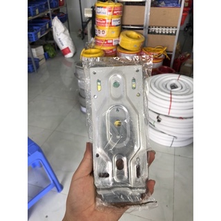 giá treo mặt lạnh điều hoà