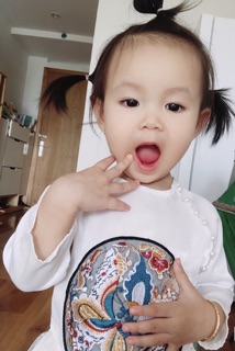 Áo dài bé gái, áo dài lụa mềm bé gái