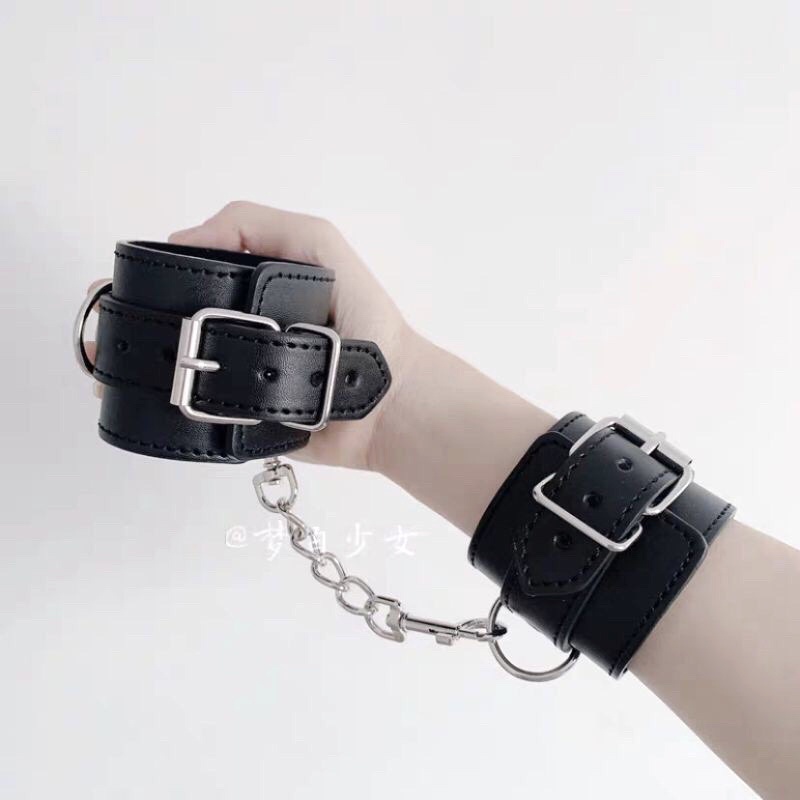 Bộ vòng tay cosplay da lót lông mềm mại siêu chắc chắn