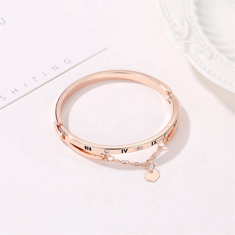Vòng đeo tay gắn mặt trái tim phong cách Hàn Quốc dành cho nữ