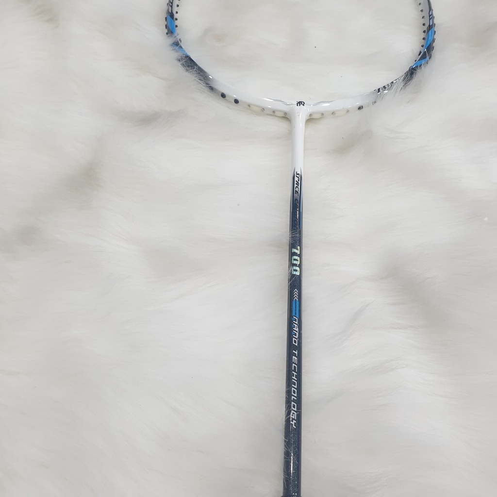 1 Chiếc Vợt cầu lông fleet hàng chính hãng khung cacbon, hàn 1 mối, cũ, căng 10 kg