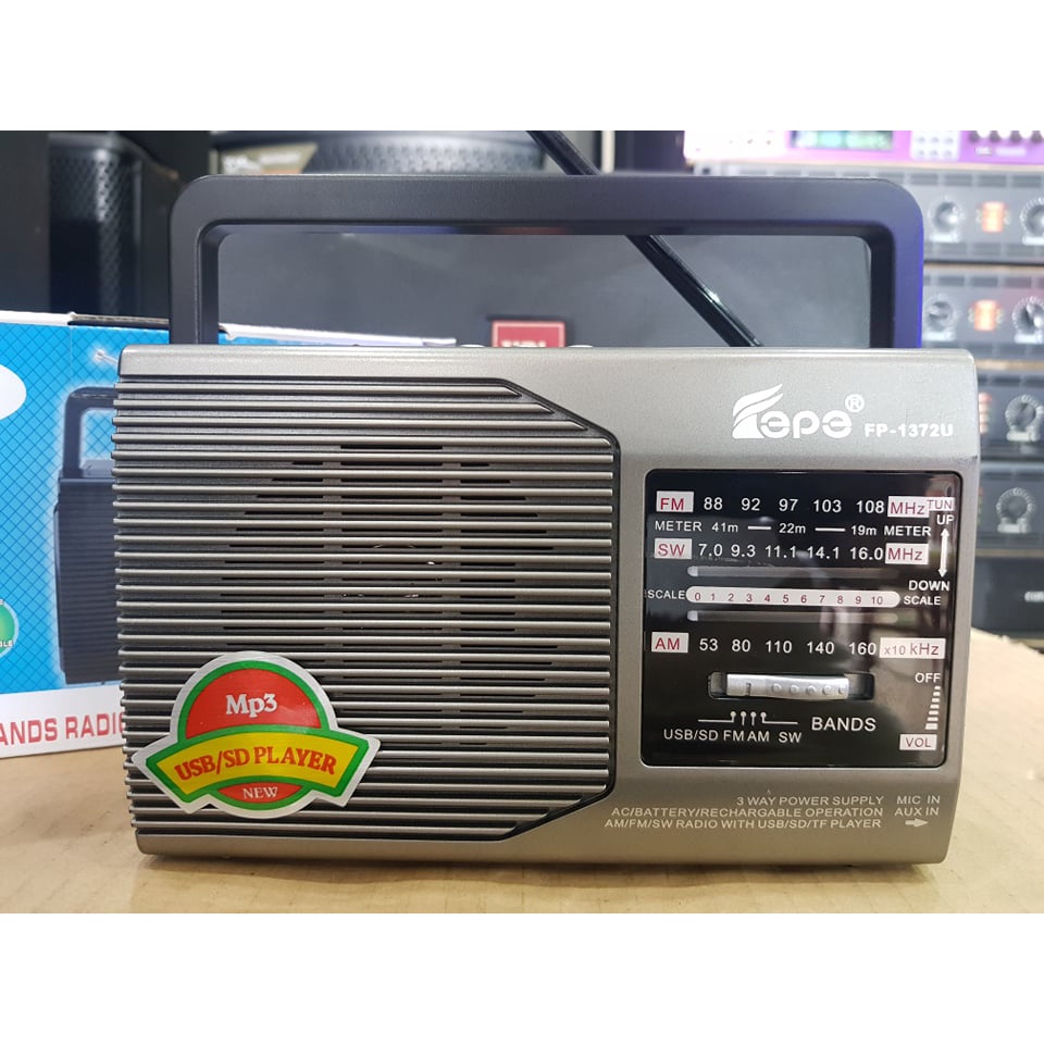 Đài Radio Fepe FP-1372U: Đài sạc pin. Thu sóng 3 kênh FM,AM,SW. Có cổng SD, USB, Thẻ nhớ