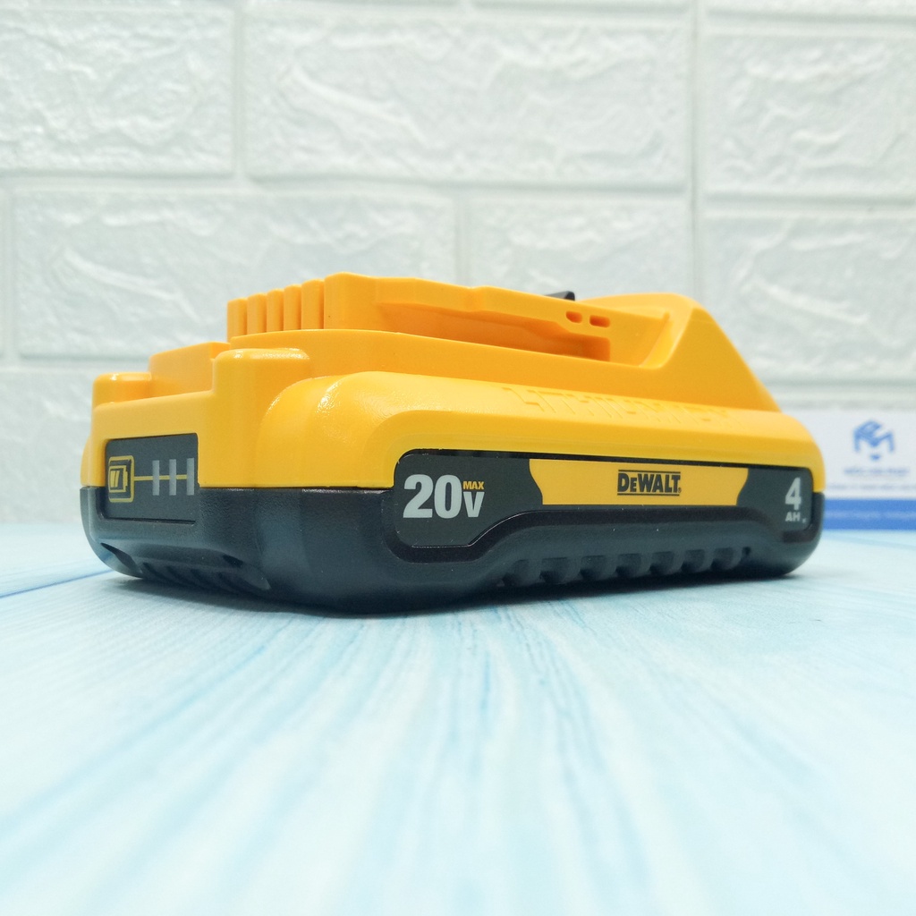 Pin 4a mỏng, pin 4a Dewalt 20V – 4Ah DCB240