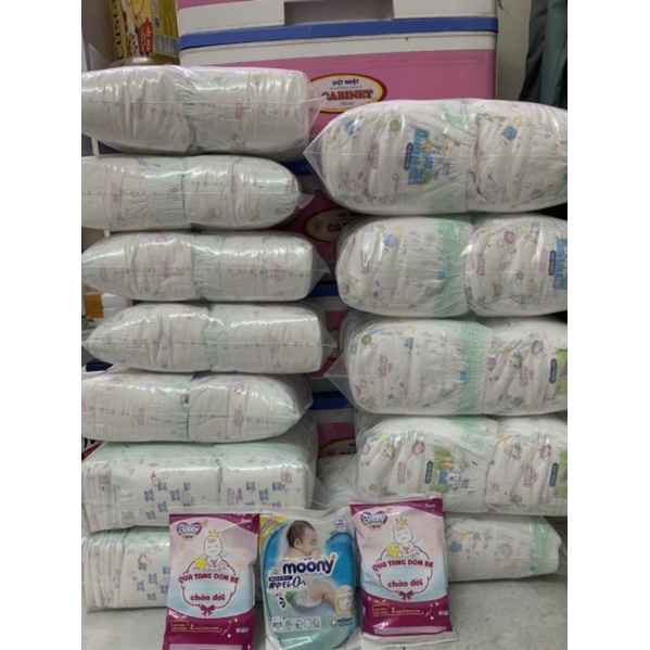 Bỉm dán sơ sinh Bobby  100 chiếc