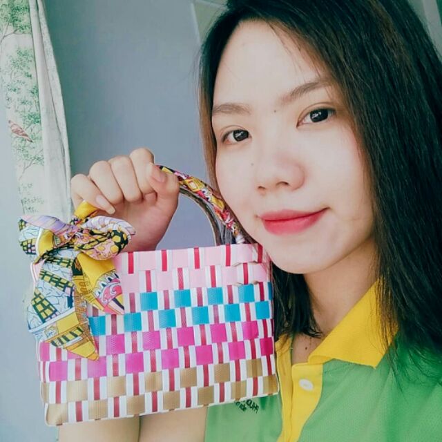 Giỏ đan nhựa nhiều màu