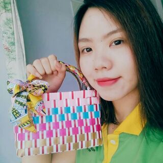 Giỏ đan nhựa nhiều màu