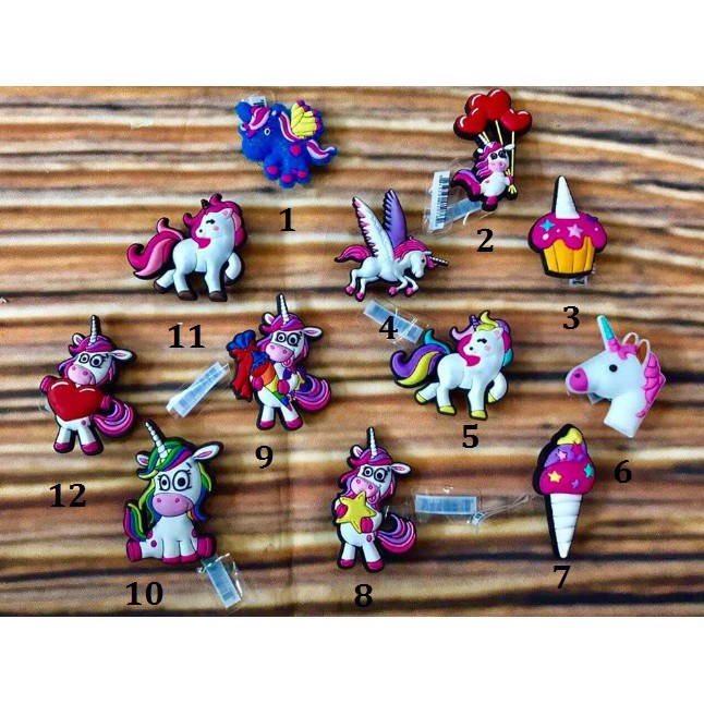 Charm nhựa gắn giày hình ngựa Unicorn