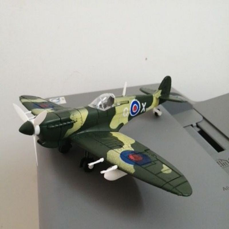 Bộ mô hình tự lăp ráp  Máy bay Supermarine Spitfire W3458 Tỷ lệ 1:48