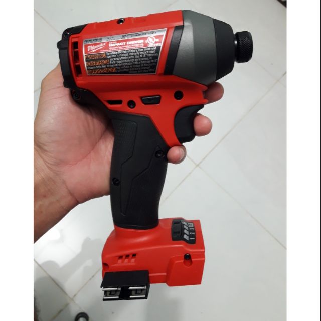Máy vặn vít Milwaukee chính hãng Mỹ, thân máy mã 2753-20.
