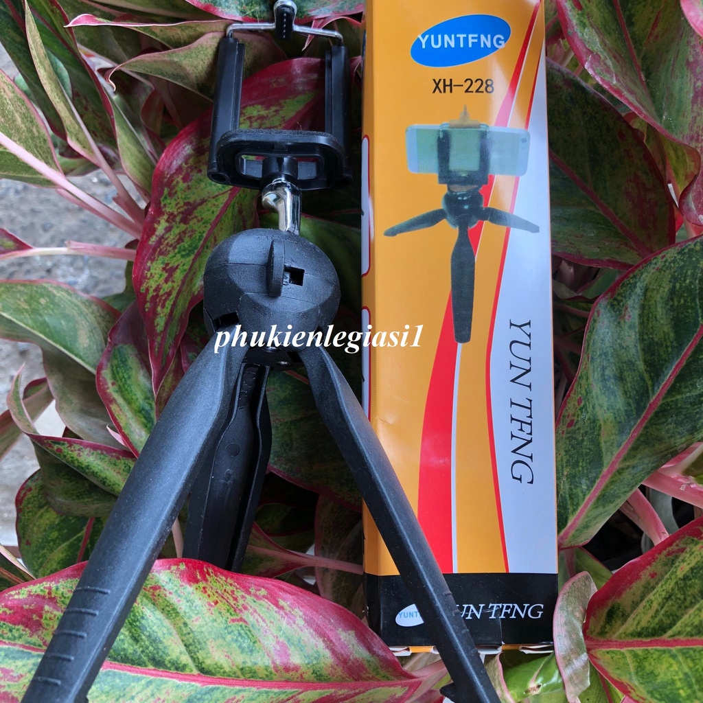 Giá đỡ 3 chân hiệu Yuntfng 228, Tripod 3 chân