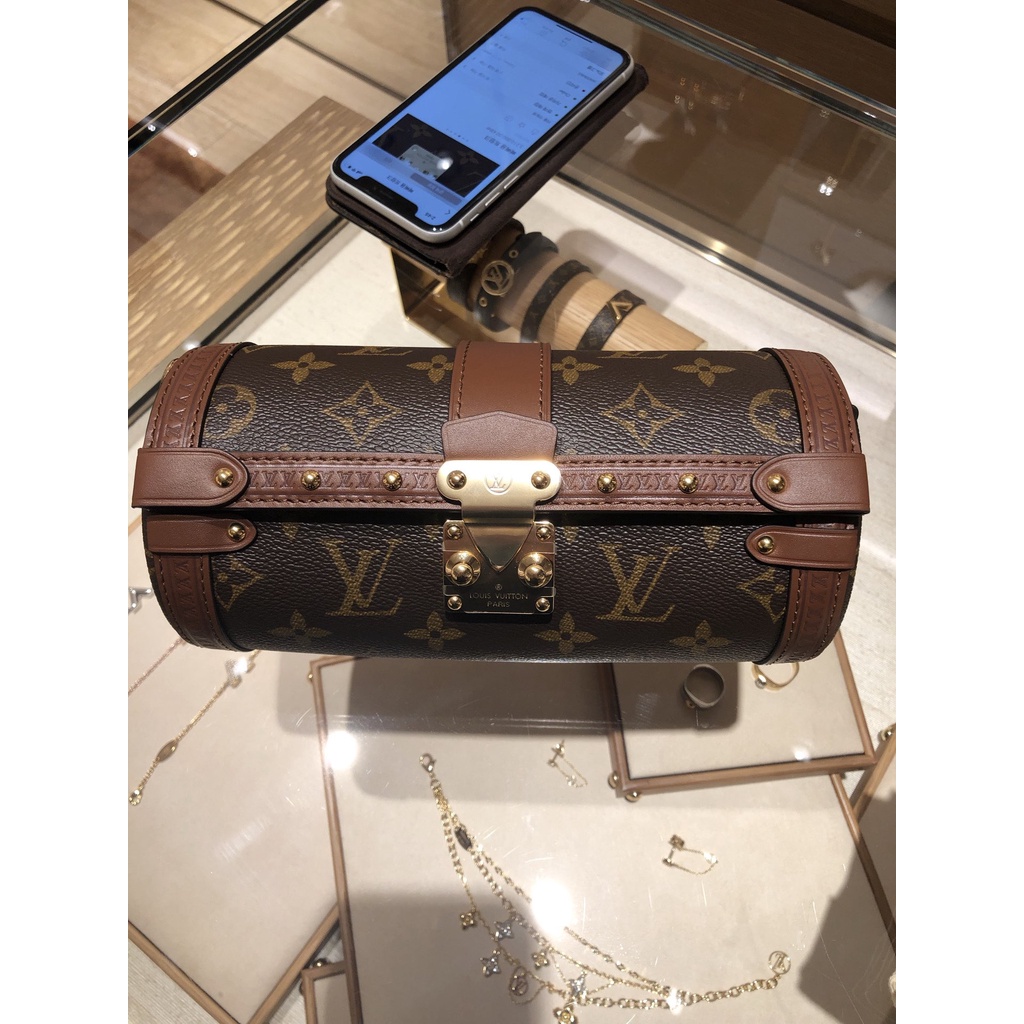 Túi đeo chéo da thật thời trang cao cấp Louis Vuitton LV thiết kế độc đáo, phong cách cá tính