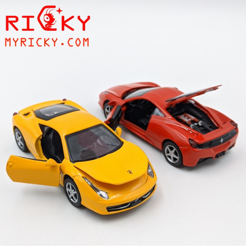 Mô hình siêu xe Ferrari 488 bằng KIM LOẠI ĐÈN + NHẠC