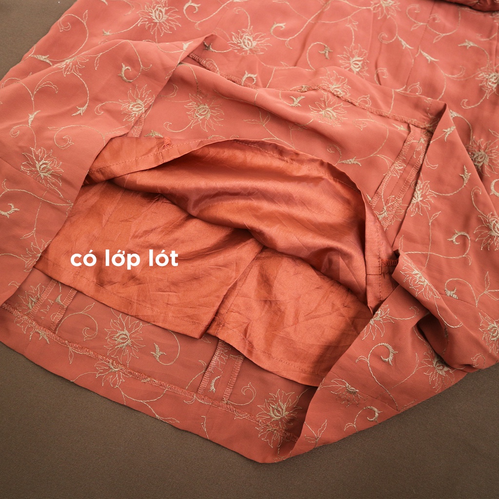 Đầm hoa thêu cổ vuông màu cam gạch