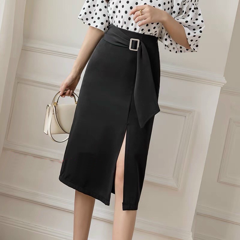 Chân váy xẻ tà trước đính nơ sang chảnh | BigBuy360 - bigbuy360.vn