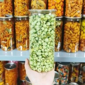 (SALE GIA GOC) Đậu Hà Lan vị wasabi lon 450g, cay nồng, đậm vị, thơm ngon