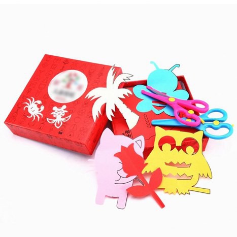Bộ kéo cắt giấy thủ công 240 chi tiết cho bé