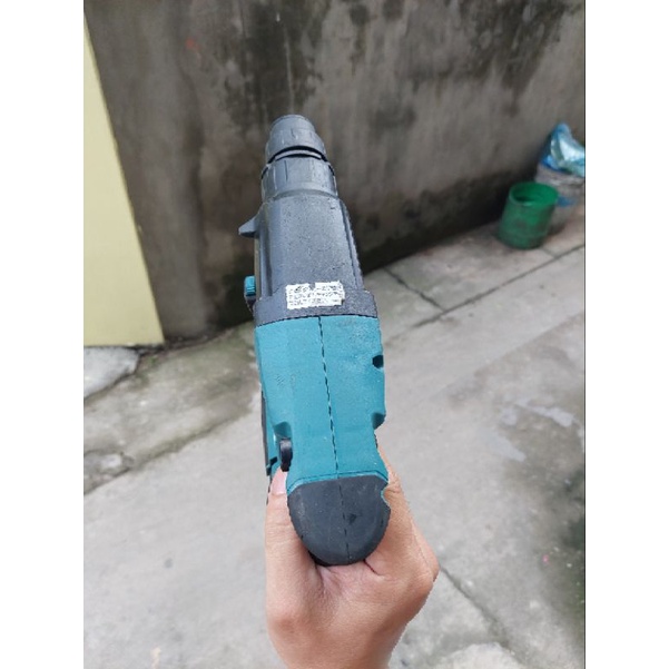 Máy khoan bê tông makita dhr244
