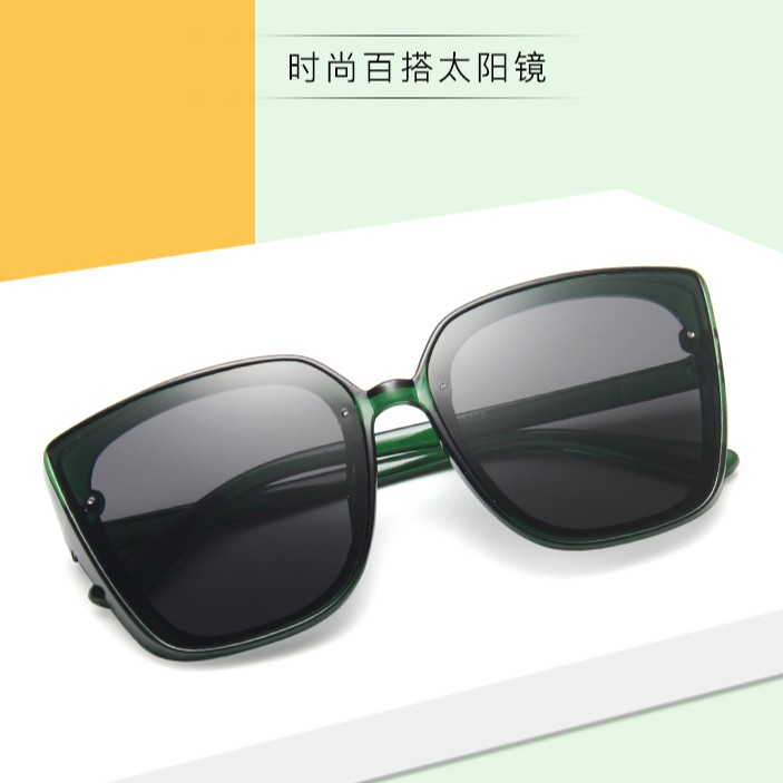 Kính mát gọng vuông phong cách sành điệu trẻ trung cho nữ