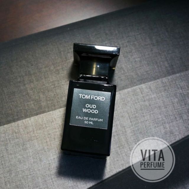 [Mẫu Thử] Nước Hoa Oud Wood - Gỗ Trầm Xa Xỉ Từ Tom Ford | BigBuy360 - bigbuy360.vn