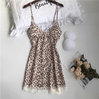 Váy lụa da báo