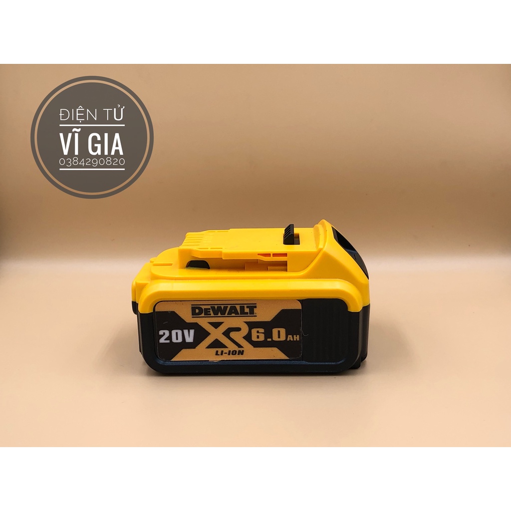 Pin DEWALT 18V  Xr Li-Ion  DCB184-B1 bảo hành 6 tháng